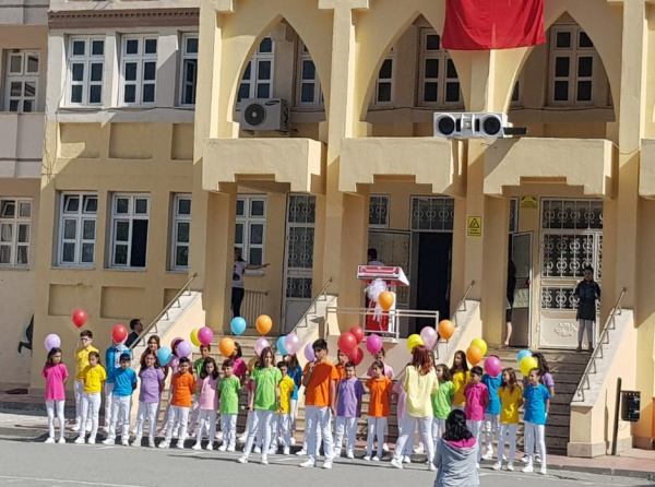 Okulumuzda 23 Nisan Ulusal Egemenlik ve Çocuk Bayramı Kutlamaları Yapıldı